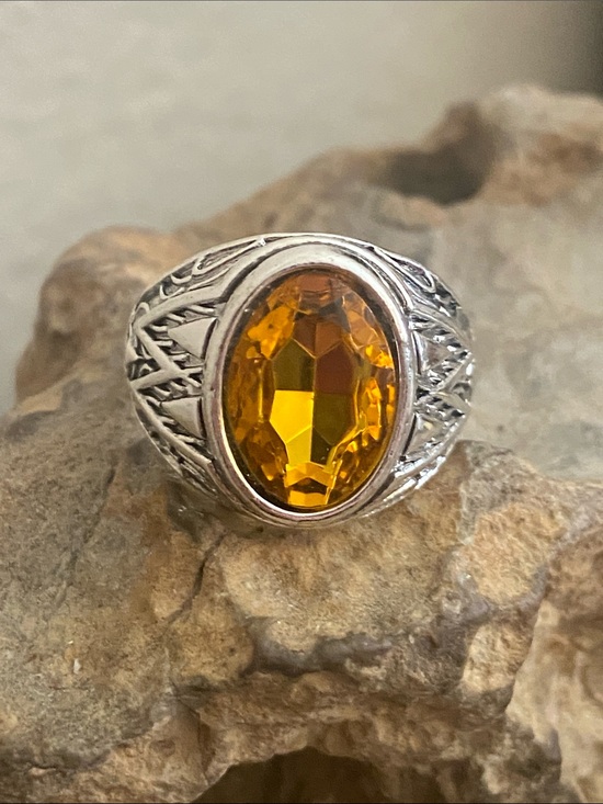 Unbranded Jewelry - 5/$10❤️❤️❤️NEW Silver Tone Zinc Alloy Yellow Amber Acrylic Statement Ring